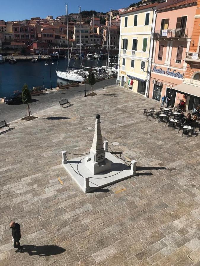 Maison Sur L'Ancien Port, La Maddalena La Maddalena  Kültér fotó