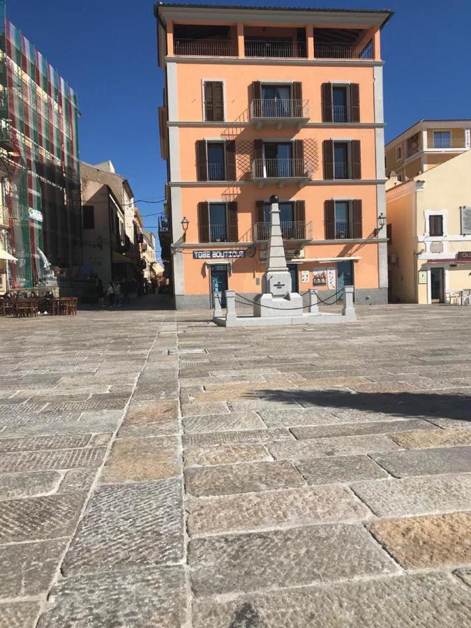 Maison Sur L'Ancien Port, La Maddalena La Maddalena  Kültér fotó